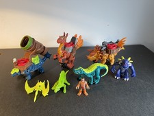 Imaginext Dinosaurio Blindado (Lote de 8) Dino Riders Equipo de Batalla Figura y Demonio