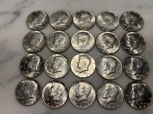 20 Kennedy 1968 D Half Dollars 40% Silver Very Good Condition # 7