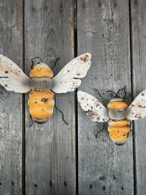Rustic Metal Bee Wall Hanging Garden Decor Home Decor, CHOOSE Style