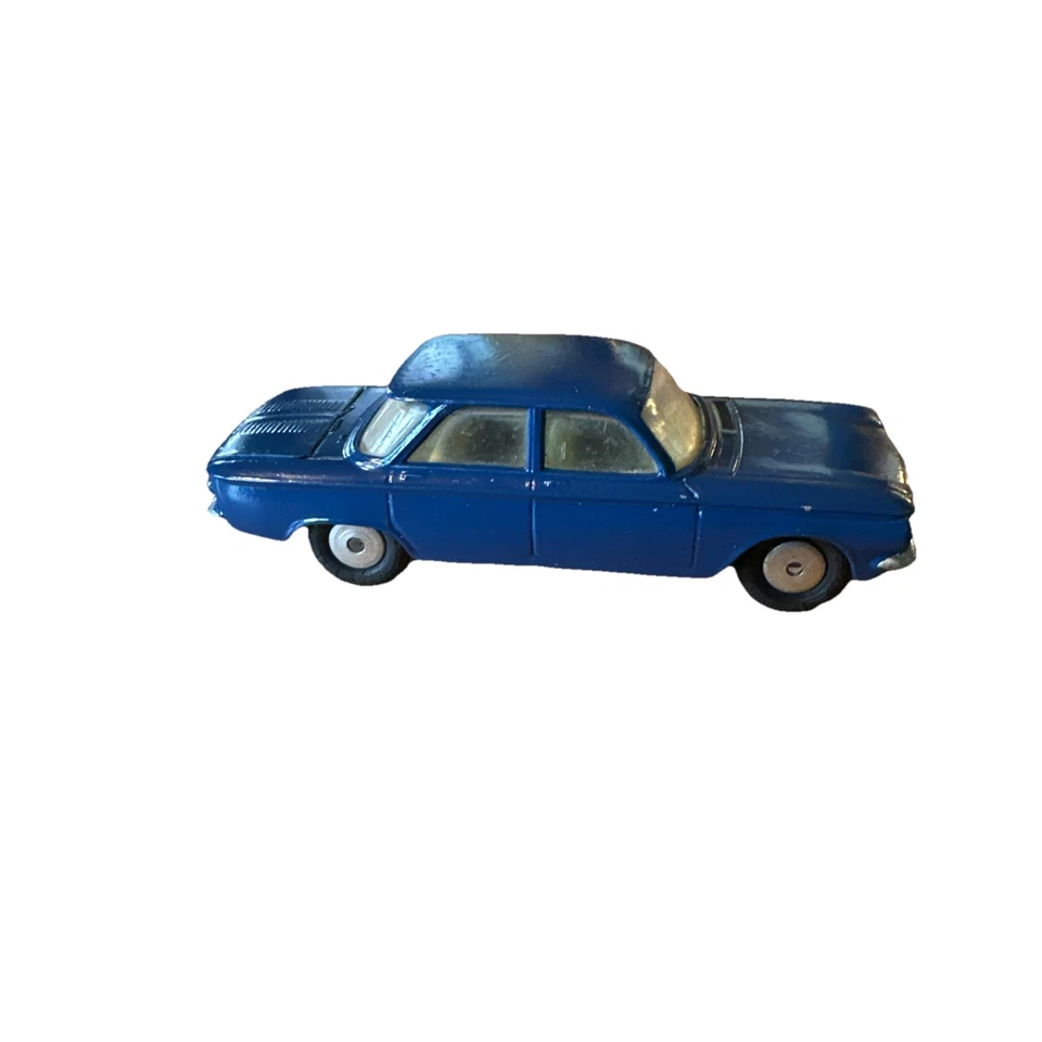 МОДЕЛЬ АВТОМОБИЛЯ CORGI CHEVROLET CORVAIR. - Изображение 2 из 4