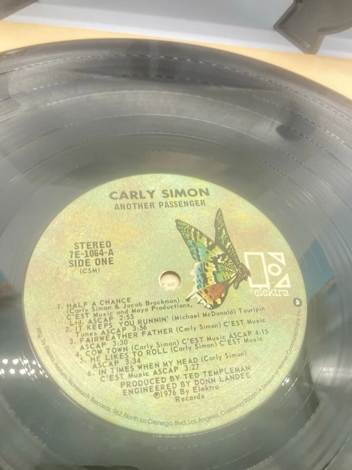 Carly Simon Another Passenger  Vintage Vinyl LP 1976 Elektra Record 7E1064 - Image 2 of 4