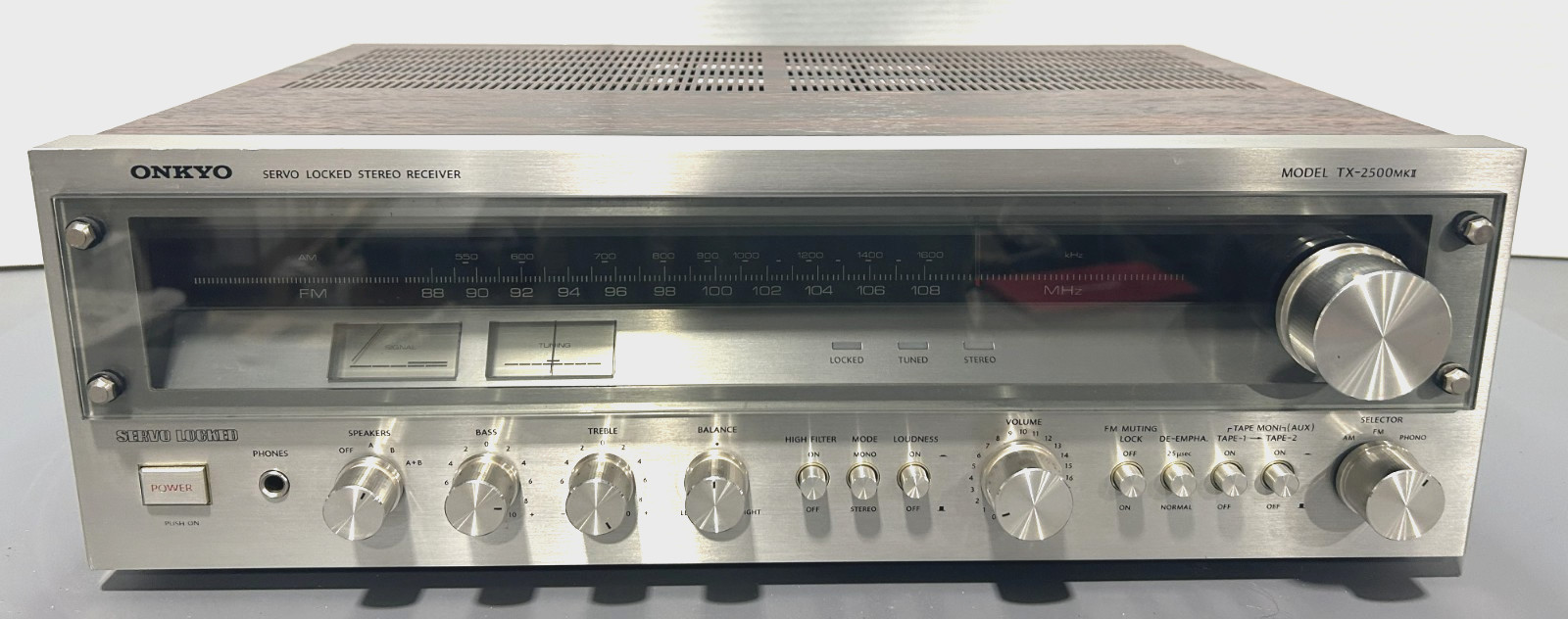Vintage ONKYO Model TX-2500 MKII Servo Locked AM/FM Receiver