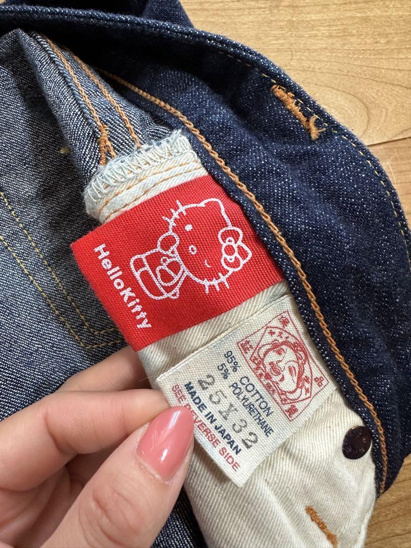 evisu donna ハローキティ　デニム　濃紺　大黒　日本製　26×32 s-l400.jpg