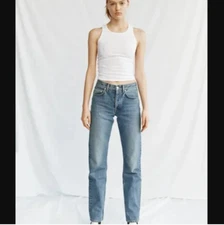 The Feel Studio The Genuine Jean