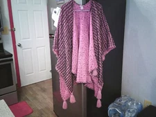 JUICY COUTURE PINK AND BLACK SHAWL WRAP