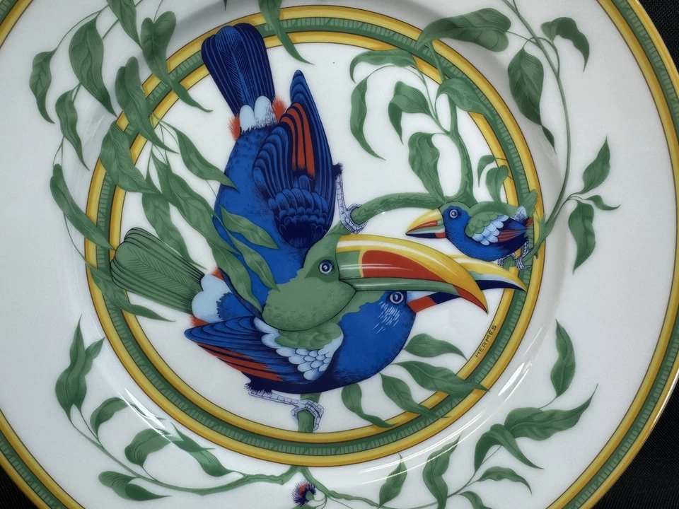 Tucanes Hermes~(1)~Plato de cena 10,5~Hecho en Francia~Perfecto Foto 2 de 4