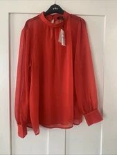 Beautiful Brand New Lipsy Red High Neck Top S16 😍😍😍