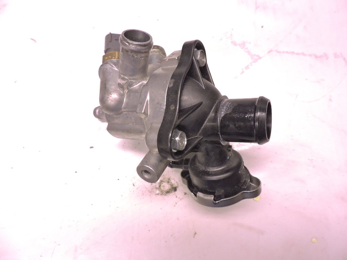 11 Honda VT1300 CX VT 1300 VT1300CX Fury thermostat housing | eBay