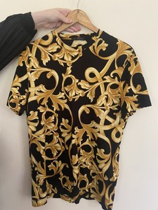 versace t shirt black and gold