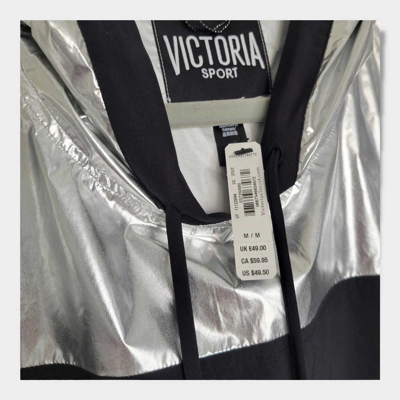 UNDERCOVER Felpa con cappuccio sportiva Victoria's Secret leggera frangivento metallizzata nera taglia M