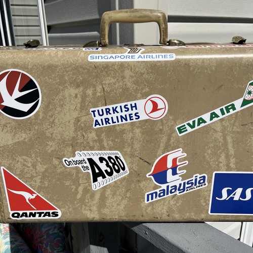 Vintage Samsonite Suitcase 1950s With Vtg. Inspired Airline Stickers - Picture 6 of 9