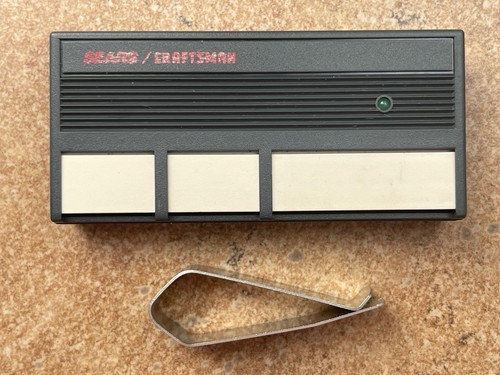 GENUINO DE COLECCIÓN, CONTROL REMOTO DE 3 BOTONES SEARS/CRAFTSMAN K1026 139.53779 HBW0709 *TOTALMENTE NUEVO*