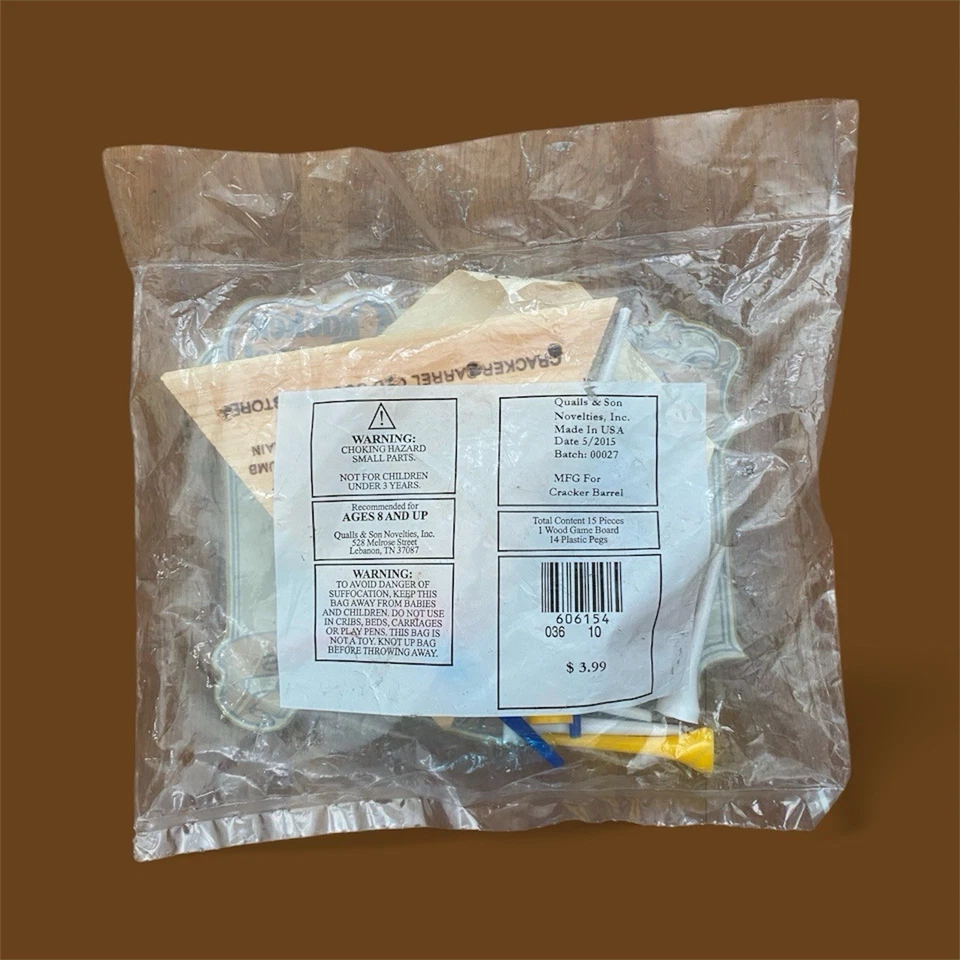 Juego de clavijas triangulares antiguas galletas y barril Foto 2 de 2