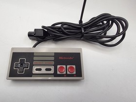 Nintendo NES Console - Control Deck -  w/ BOX/Manual/Poster- TESTED & Working !