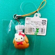 2007 Very Rare Hello Kitty Convenience Store Exclusive Christmas Strap - Chicken