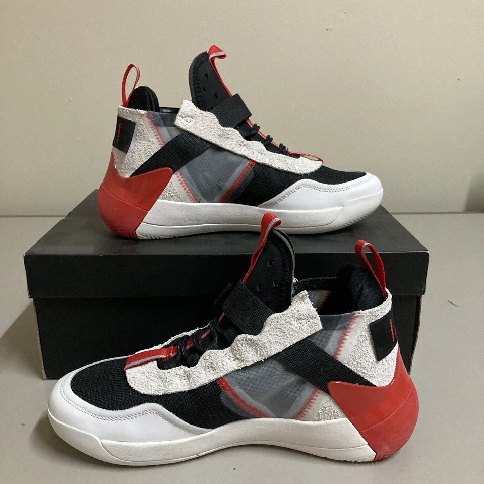 Talla 9 - Jordan Defy SP Blanco Negro Rojo 2019 Foto 2 de 4