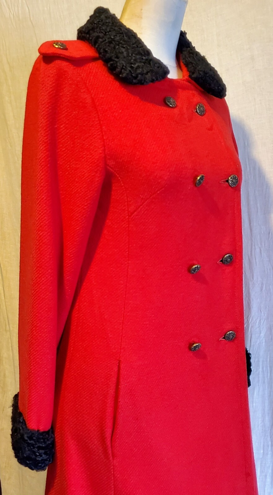 Russian Princess Inspired Rare Vtg 60s Lipstick Red W… Gem