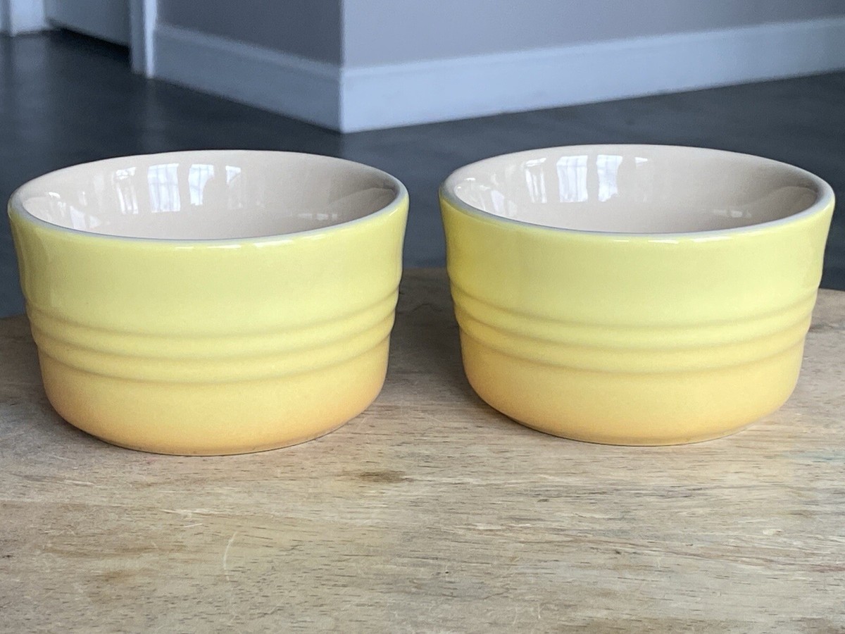 Ombre Yellow Le Creuset Ceramic Stoneware Custard Ramekins Cup Set Ribbed
