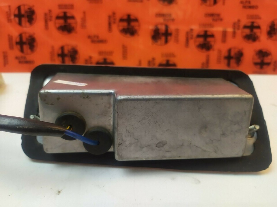 Alfa Romeo 1750 2000 Front Right Headlight Carello 11.460.416 (Defect ...