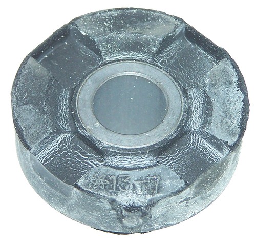 Mazda 626 & 323 Mx-6 New Cross Member To Body upper Insulator Mount Rear (1) - Picture 3 of 3