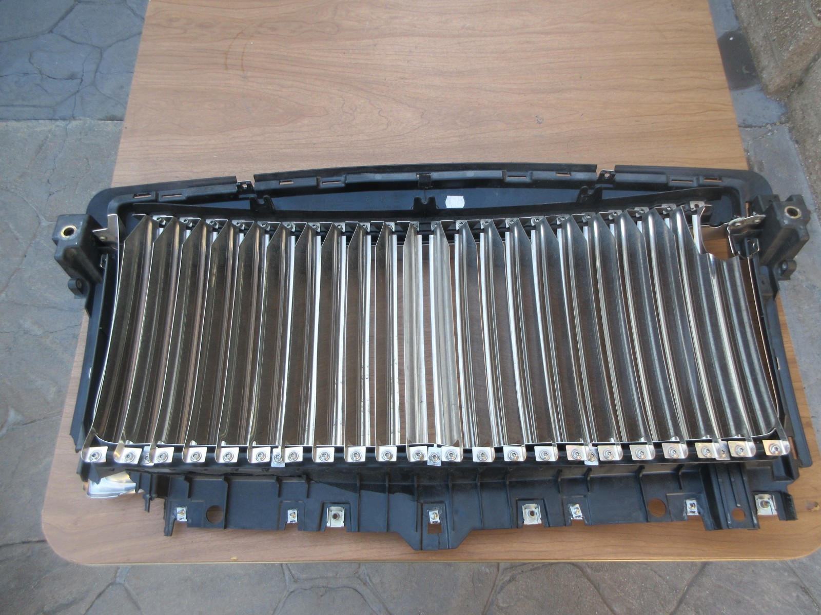 2010-2014 Series 1 Rolls-Royce Ghost OEM Front Radiator Grille Assembly JP