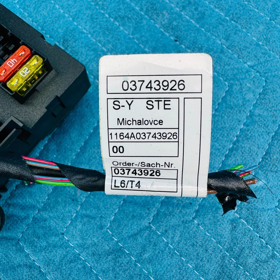 Caja de fusibles BMW 650i 2012-2014 OEM 9252812 Foto 3 de 4