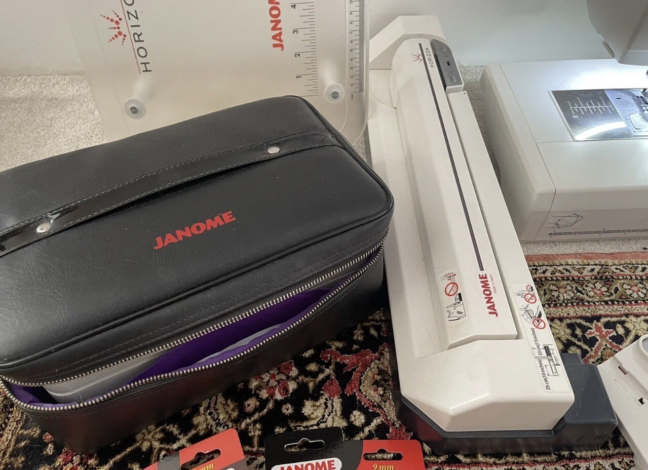 Janome MC15000 Memory Craft Horizon 15000 Sewing & Embroidery Machine