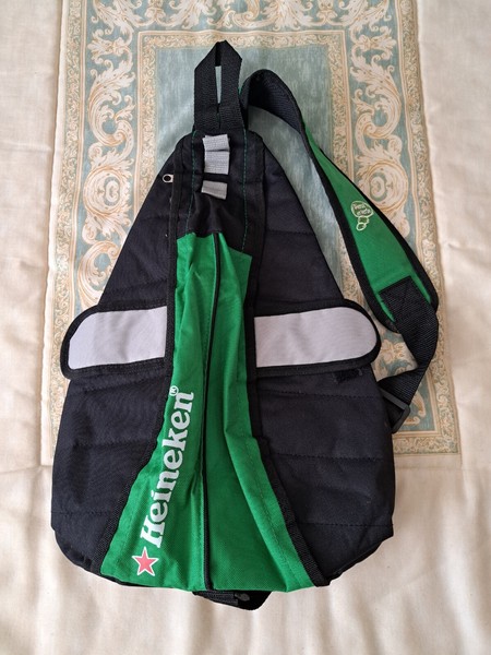 Bandolera de colección Heineken. Nueva