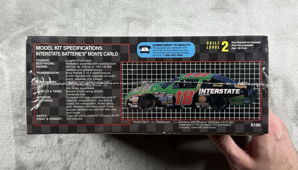 Baterías interestatales Bobby Labonte #18 escala 1:25 AMT Ertl modelo coche kit habilidad 2 Foto 2 de 3