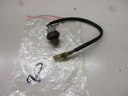 Kühlerschalter Lüfterschalter Suzuki GSF 400 Bandit GK 75 B Thermostat #2 Sensor