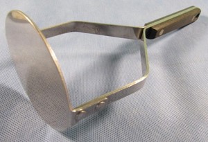 Vintage Stainless Steel Potato Masher Bakelite Handle Round Smasher Kitchen Tool