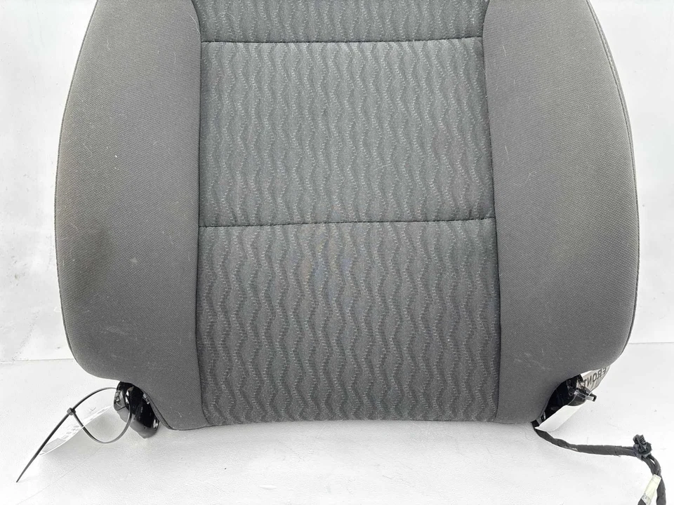 2015 - 2020 Chevrolet Tahoe Front Right Side Seat Upper Cushion Oem - Image 3 of 4
