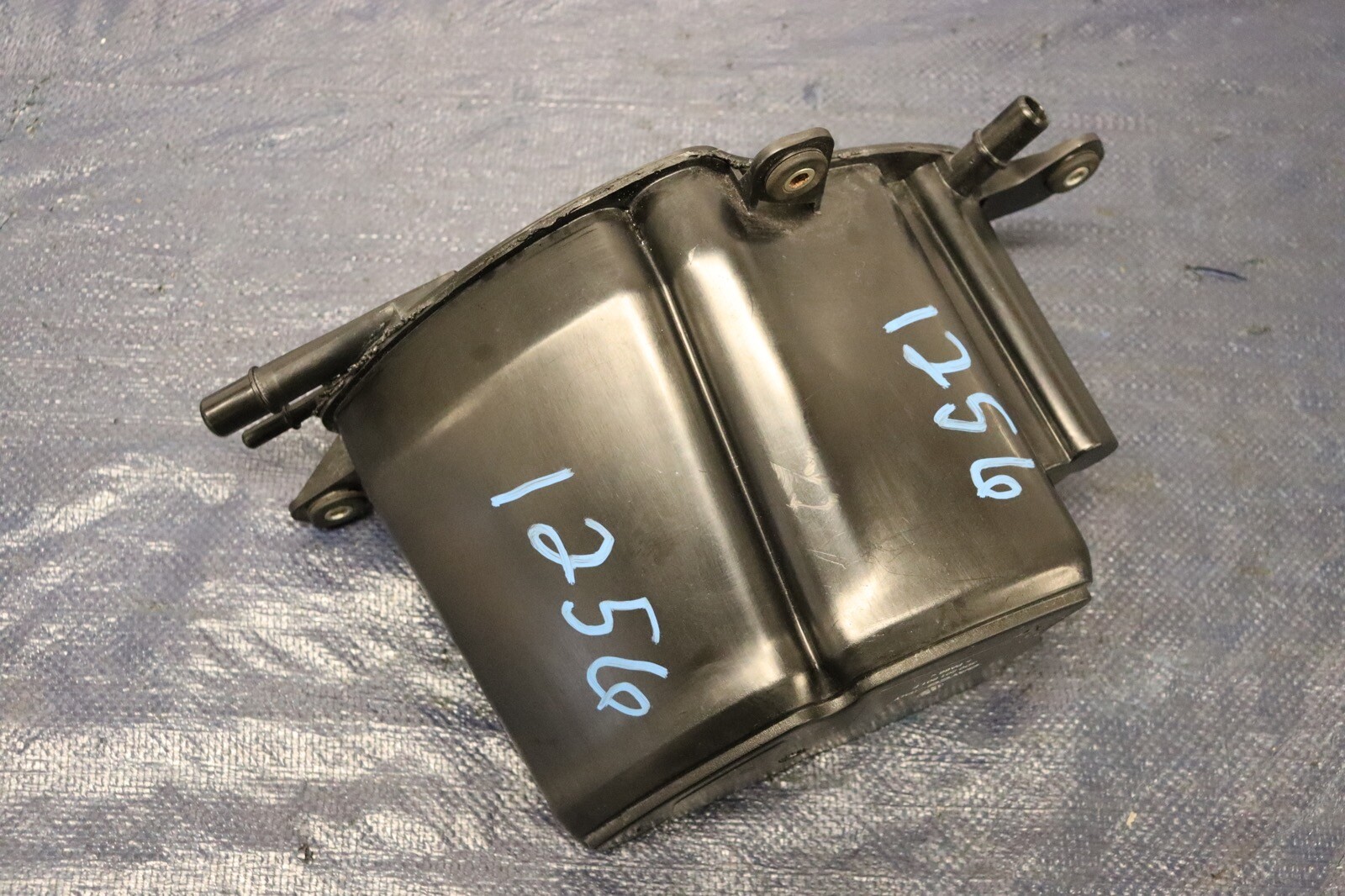 2012 AUDI R8 5.2 QUATTRO SPYDER V10 OEM EMISSION VAPOR CANISTER #1256