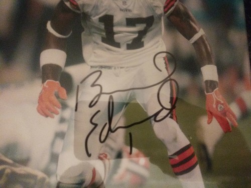 Braylon Edwards #17 Signed Cleveland Browns 8X10 Plaque +COA - Picture 2 of 2