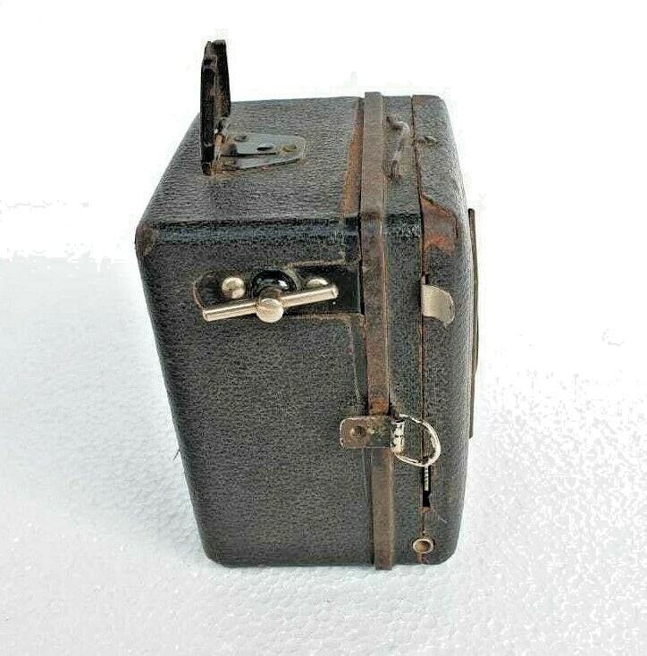 Vintage Old Antique Rare Zeiss Ikon Baby-Box Miniature Vintage Old Antique Rare Zeiss Ikon Baby-Box Miniature