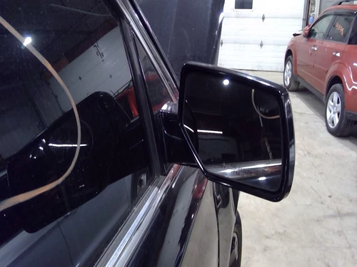 Used Right Door Mirror fits: 2015 Gmc Yukon Power turn signal opt DL3 w/o surrou