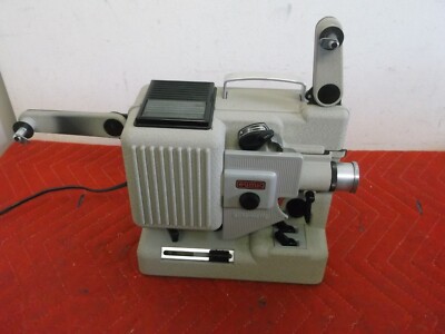 VINTAGE EUMIG P8 AUTOMATIC 8mm FILM PROJECTOR POWERS UP