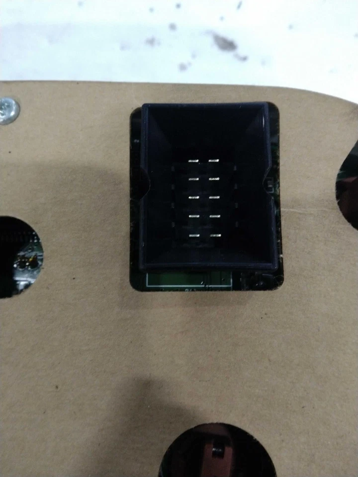 2002 Dodge Dakota Speedometer Gauge OEM Black 140K Miles NJ25-22297-558001 - Изображение 4 из 4