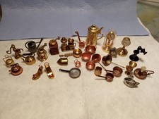 31 Miniaturen aus Messing  und Kupfer
