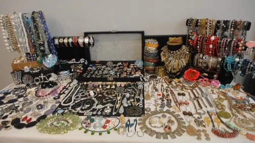 Vintage High End Antique Estate Gold Plate / Costume Jewelry Lot Signed 415 Pc