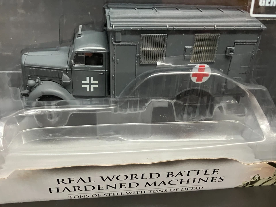 Forces of Valor German 4x4 Ambulance (France, 1940) 1:32 Enthusiast Edition NEW - Image 2 of 4