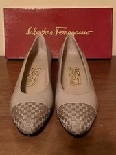 NEW Vintage SALVATORE FERRAGAMO Romantica Grey Lig Calf Low Pumps 8.5 AA
