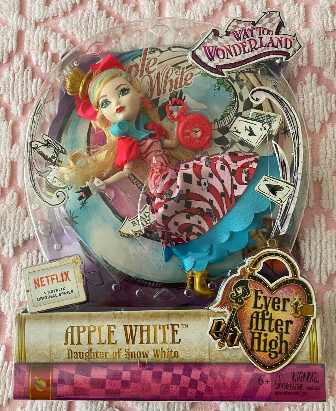 2014 EVER AFTER HIGH WAY TOO WONDERLAND APPLE WHITE DOLL MAT