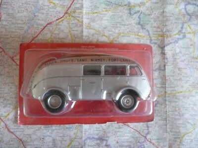 IXO 1/43 - Autobus et autocars du monde 04 - Mercedes O 1000 EUR 13,90 - FR