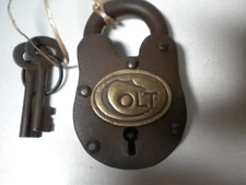 Large Colt  Padlock Lock with  2 Keys