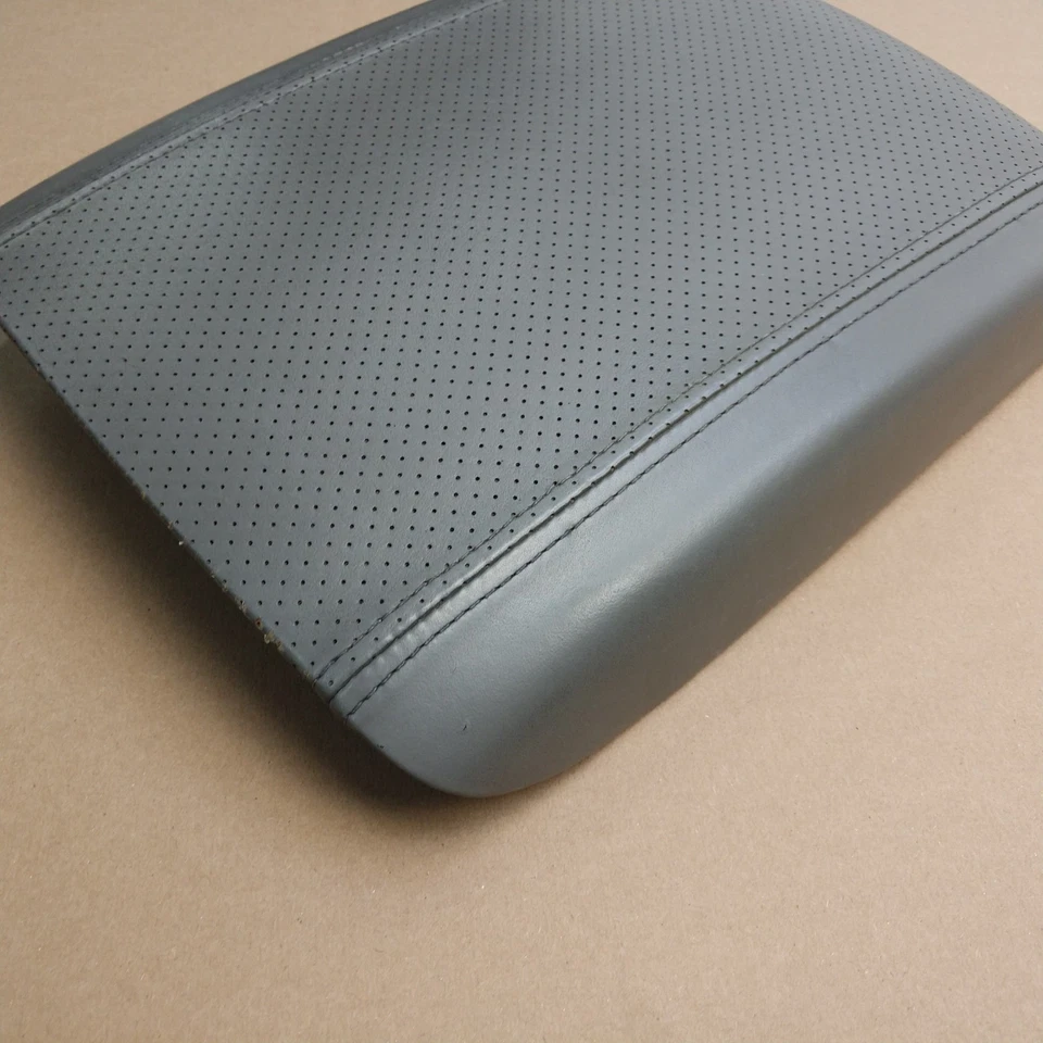 Escalade Denali 2003-2006 consola central tapa reposabrazos gris Foto 4 de 4