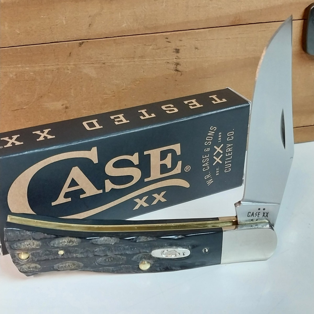Rare Case XX 65034 Case Axe Buffalo Horn Jig Pocket Knife 2026 NEW
