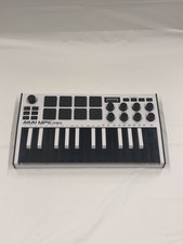 Akai MPK mini MK3 Electronic Professional Keyboard Controller Music Untested