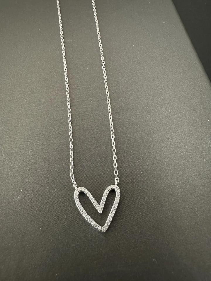 Nuevo Collar Corazón Rachael Zoe Plata de Ley 925 y Circonita Circonita - Compra Especial Limitada Foto 2 de 4