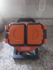 RIDGID 18V Cordless Hybrid LED Panel Light (Tool Only) - R8698